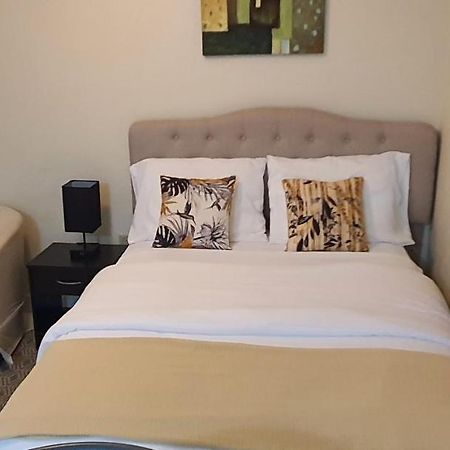 Hastings Towers 4D - Studio Apt Opp Beach Bridgetown Eksteriør bilde