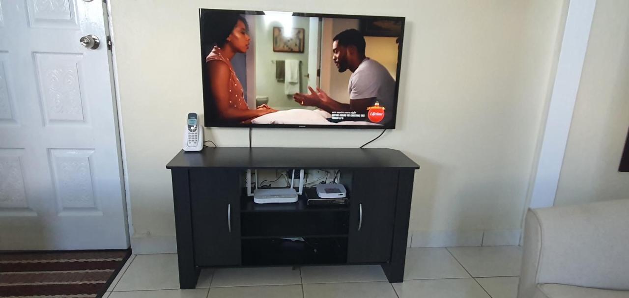 Hastings Towers 4D - Studio Apt Opp Beach Bridgetown Eksteriør bilde