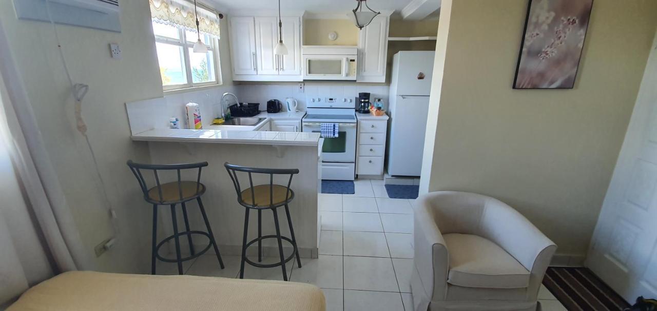 Hastings Towers 4D - Studio Apt Opp Beach Bridgetown Eksteriør bilde