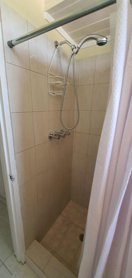 Hastings Towers 4D - Studio Apt Opp Beach Bridgetown Eksteriør bilde